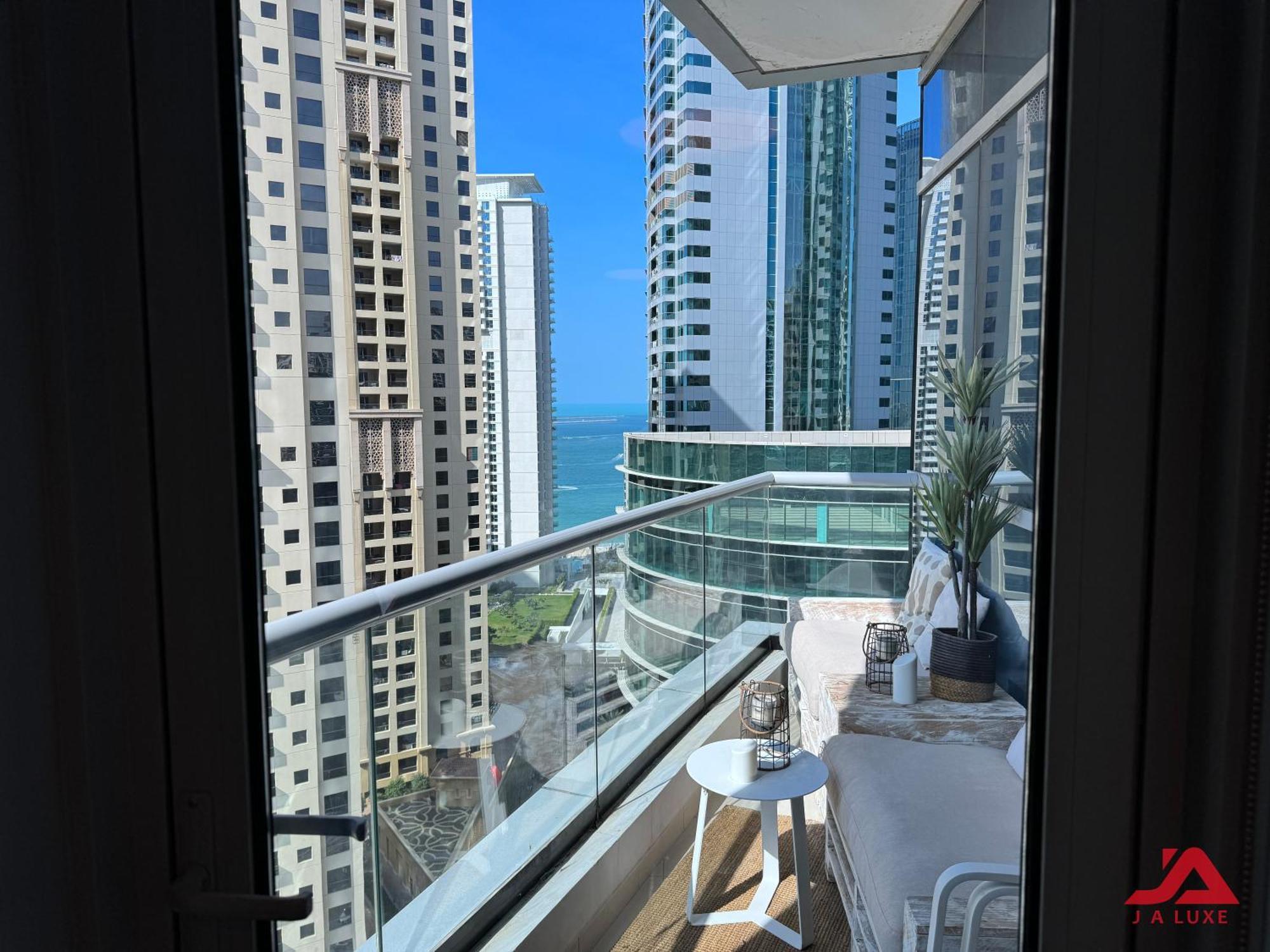 Cozy Marina & Sea View Apt In Bay Central Tower Dubai Marina With Modern Gym & Pool, Steps To Beach & Metro Eksteriør bilde