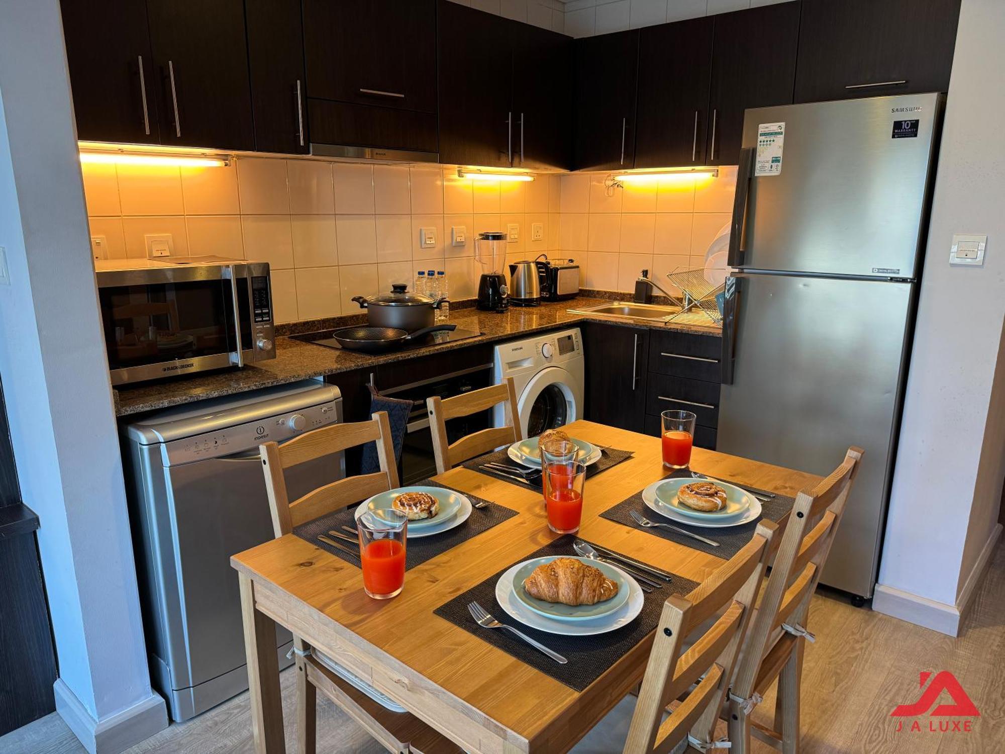 Cozy Marina & Sea View Apt In Bay Central Tower Dubai Marina With Modern Gym & Pool, Steps To Beach & Metro Eksteriør bilde